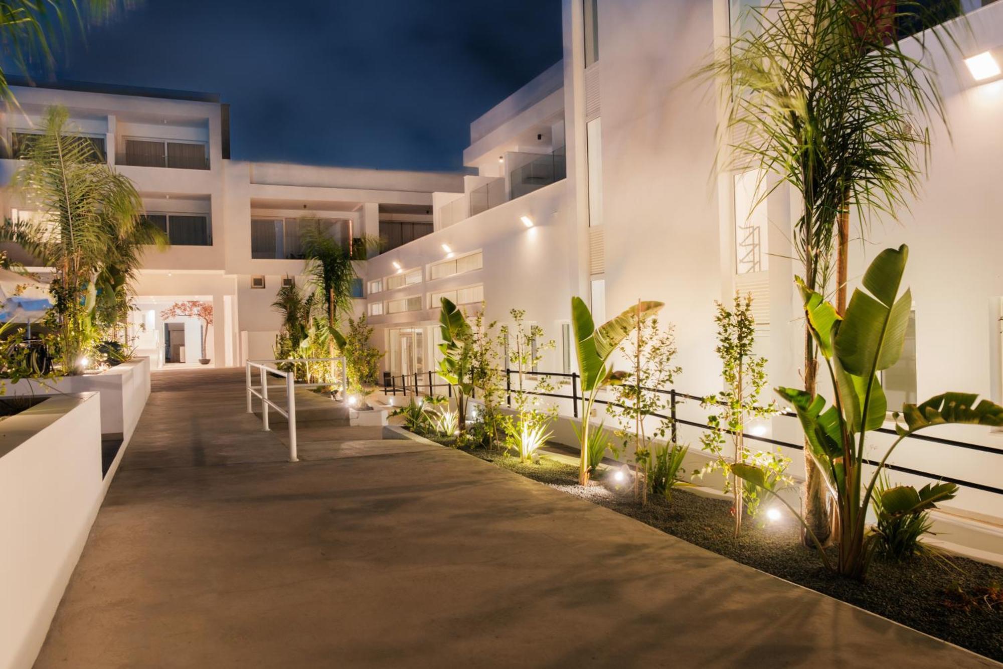 Abacus Suites Ayia Napa Ngoại thất bức ảnh