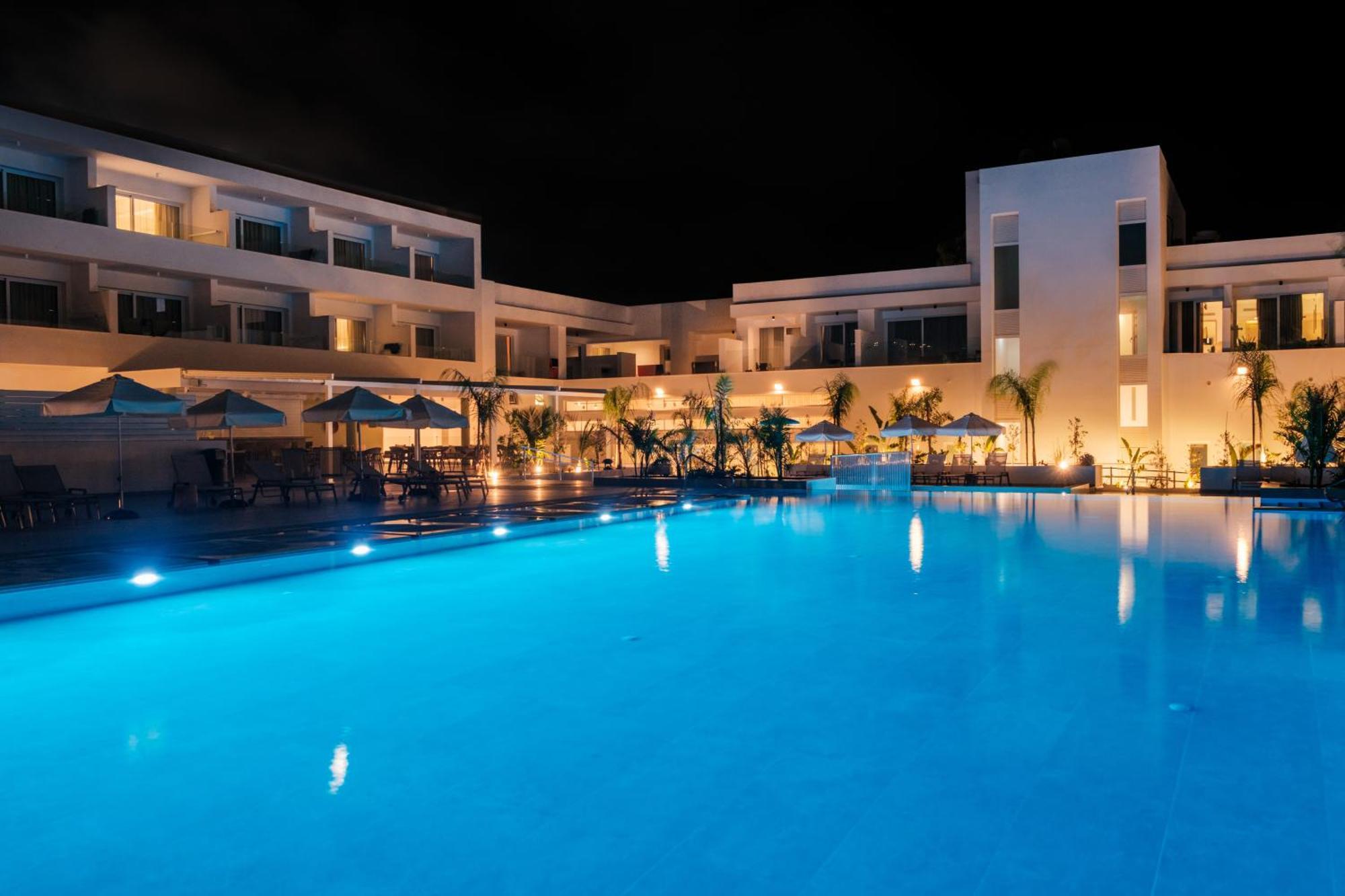 Abacus Suites Ayia Napa Ngoại thất bức ảnh