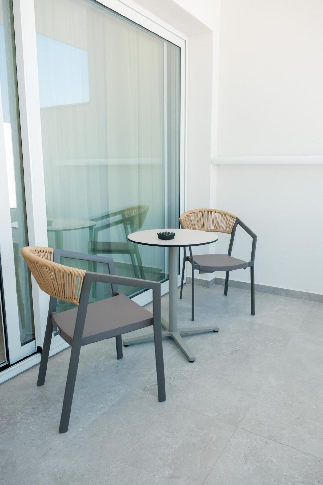 Abacus Suites Ayia Napa Ngoại thất bức ảnh